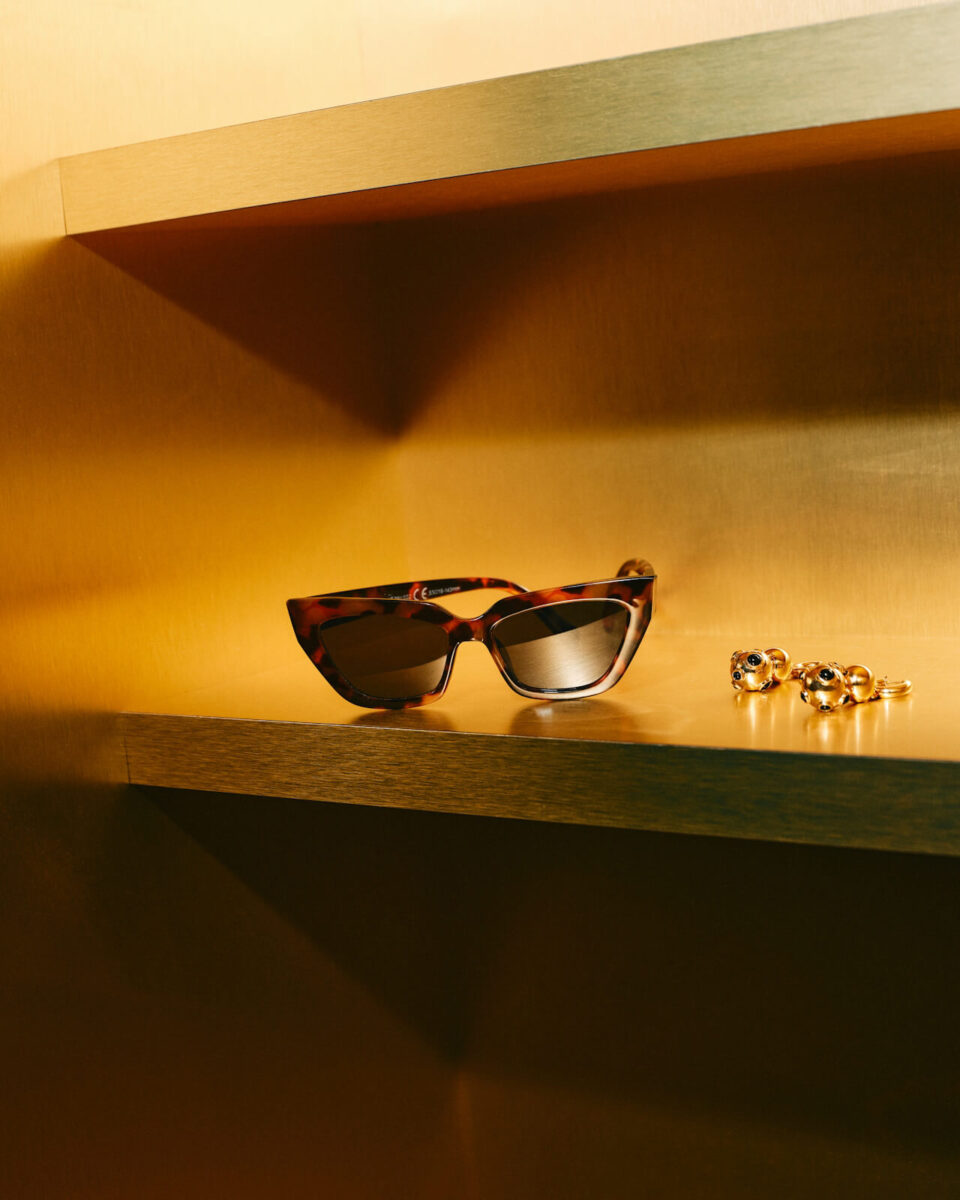Sunglasses and ear rings